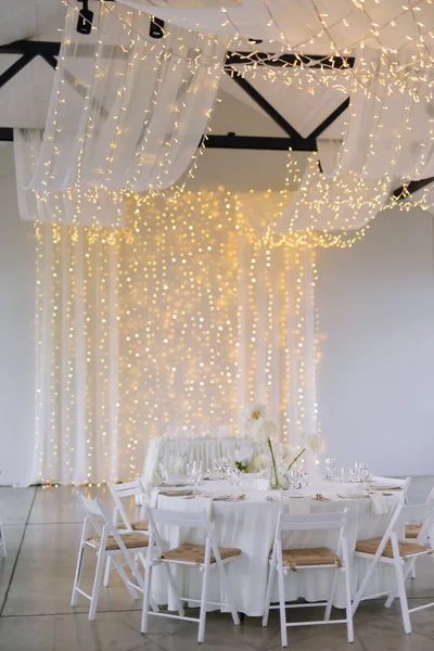 Світлова завіса за столом — Stavky Country Club